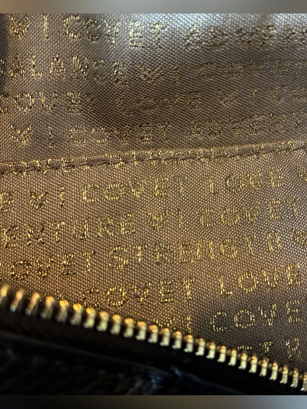 Stella & Dot Cream Tote with Gold Logo